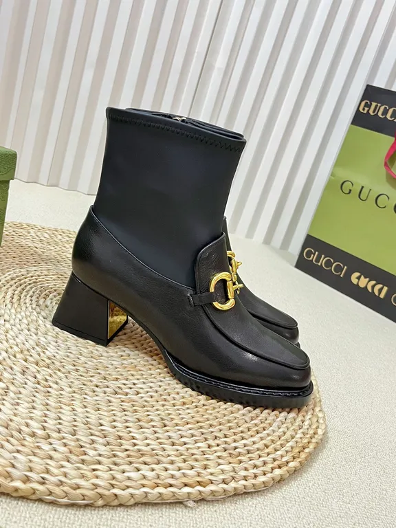 Gucci Shoe 